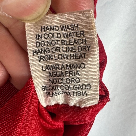 Illa Illa Red Crop Top with Side Ruching - Picture 5 of 5